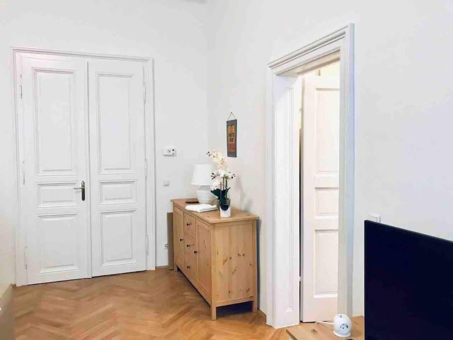 Vienna Luxury New Apartment Center -2. Bezirk Exteriör bild